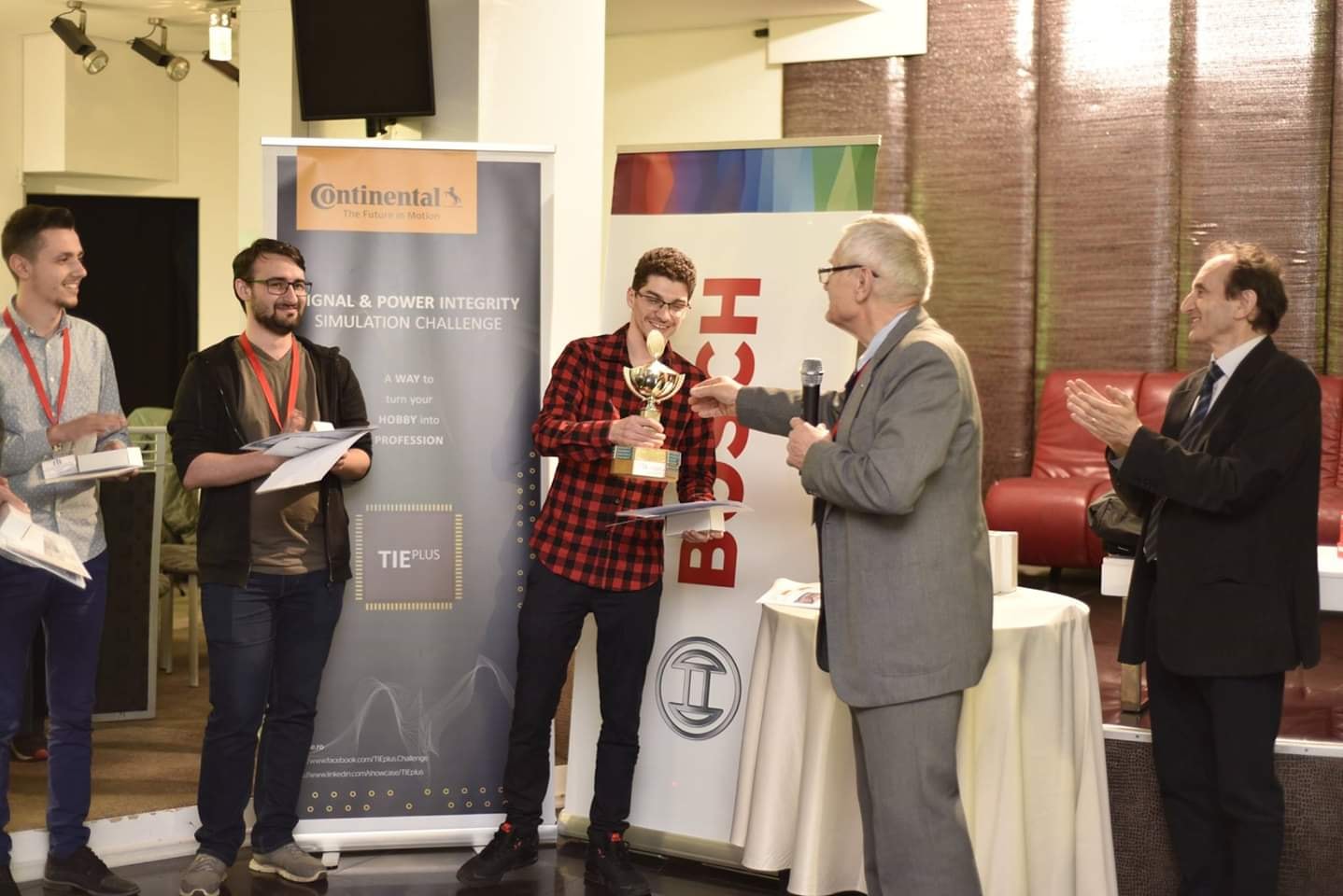 dragoș ghineț – premiul i, faza națională la concursul ”tehnici de interconectare în electronică”