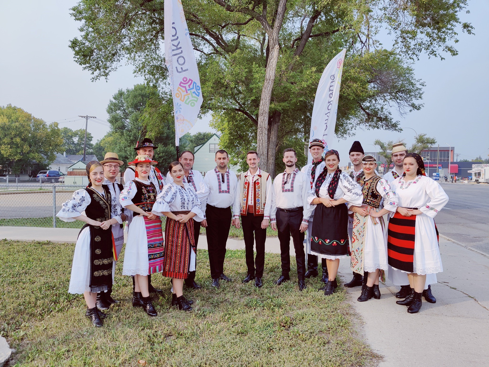 ansamblul folcloric ”românașul”, la festivalul internațional multicultural folklorama, canada