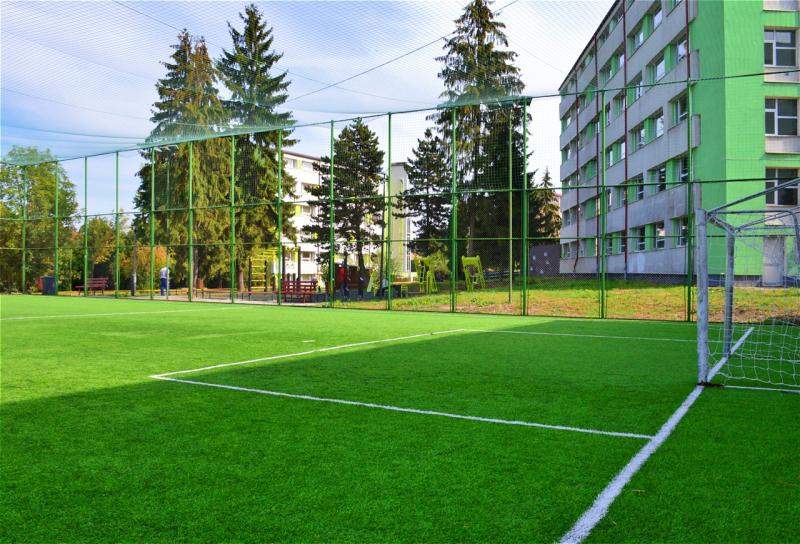 teren-sintetic-fotbal-sport