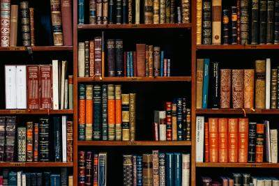Bibliotecă
