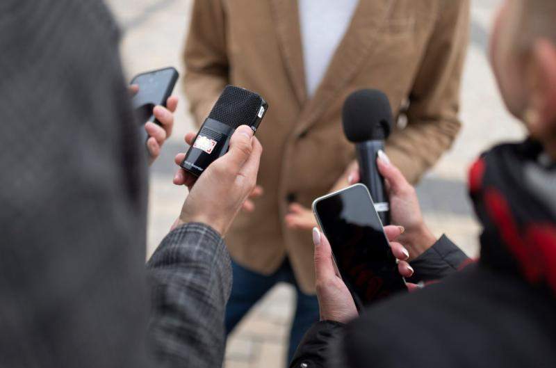 interviu-communication-public
