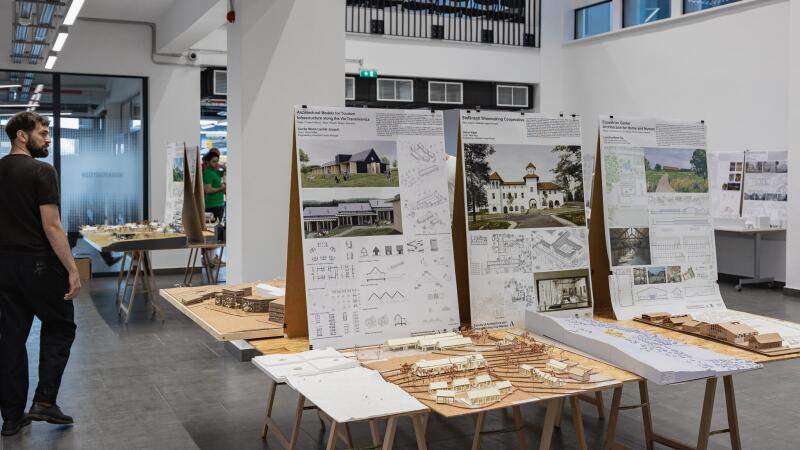 Facultatea de Arhitectură și Urbanism din cadrul UTCN anunță susținerea lucrărilor de diplomă și disertație ale promoției 2025-2026
